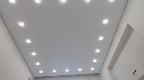 Точечное освещение потолков - пример готовой работы