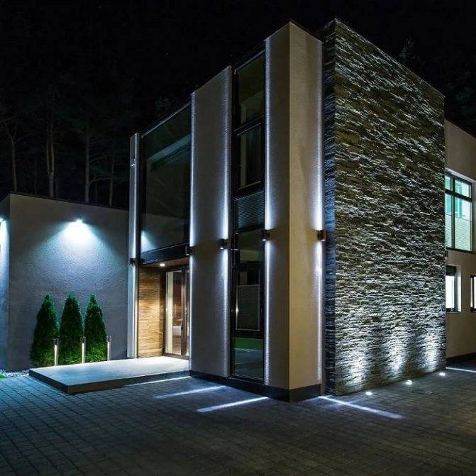 архитектурная подсветка фасада дома и коттеджа